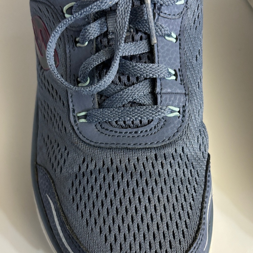 Skechers Blue and Pink Air Cooled Memory Foam Relaxed Fit Women’s Shoes 8.5 - Picture 9 of 9